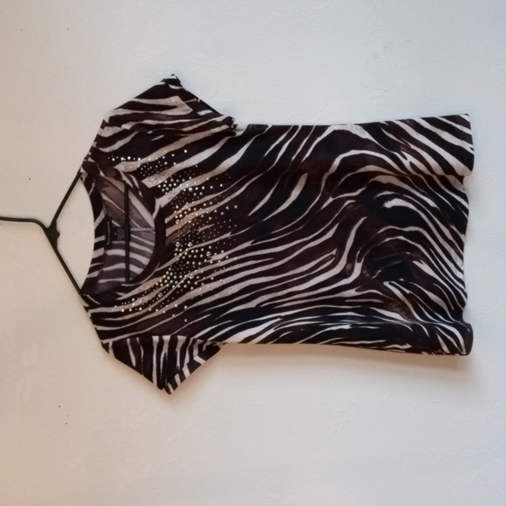 Susan Lawrence ladies Top with gold tone embellishments.